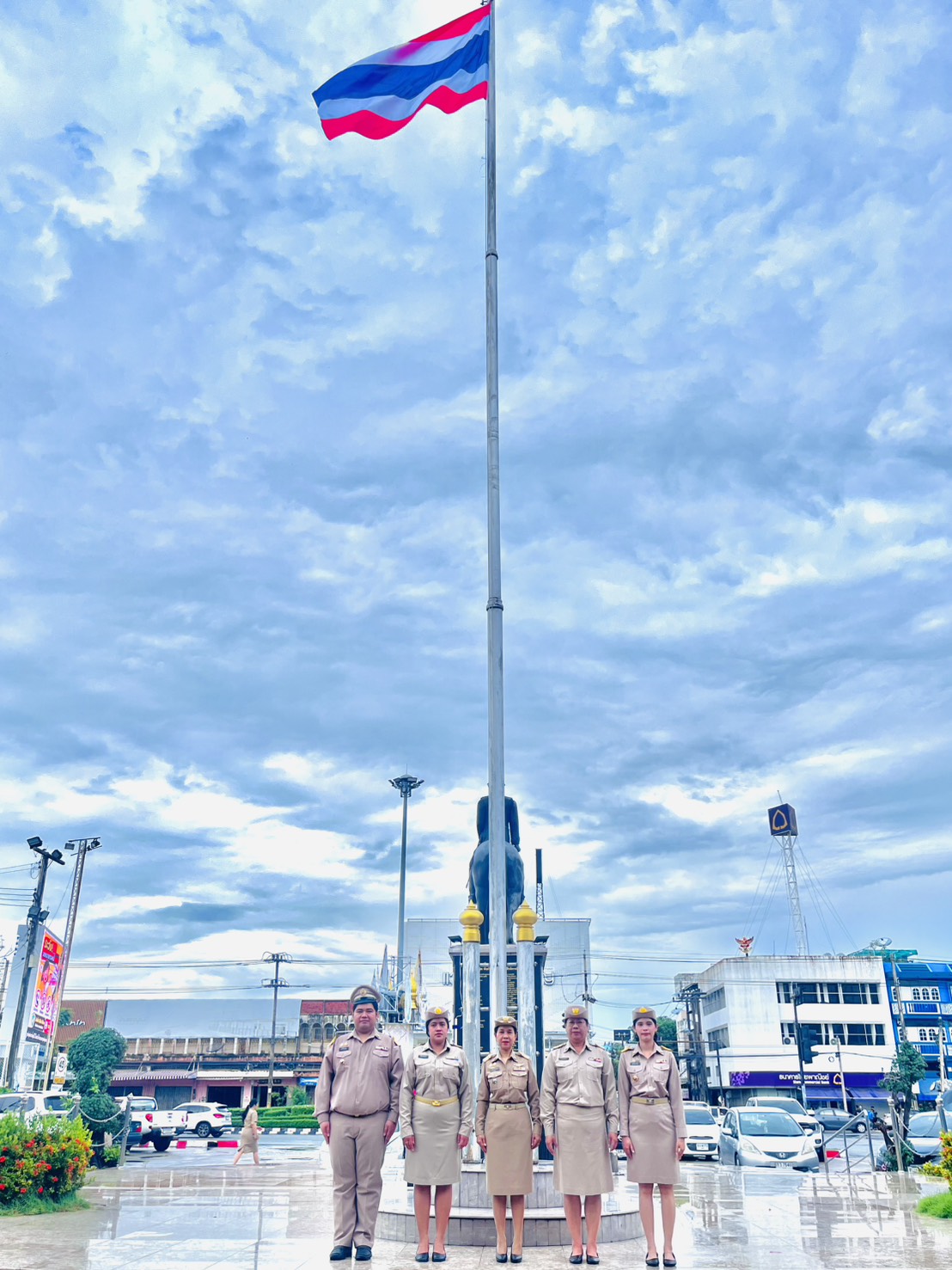 สพอ.บ้านบึง จ.ชลบุรี ร่วมกิจกรรมเนื่องในวันพระราชทานธงชาติไทย (Thai National Flag Day) 28 กันยายน ประจำปี 2569