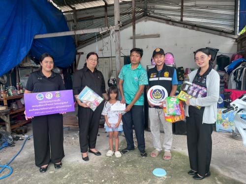 พช.สพอ.บ้านบึง จ.ชลบุรี มอบทุนอุปการะเด็กชนบทของกองทุนพัฒนาเด็กชนบท ในพระราชูปถัมภ์สมเด็จพระเทพรัตนราชสุดาฯ สยามบรมราชกุมารี ประจำปี 2569